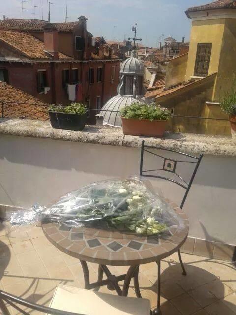 B&B La Terrazza Dei Miracoli Venedig Exterior foto