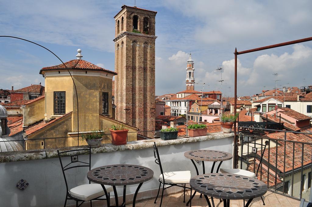 B&B La Terrazza Dei Miracoli Venedig Exterior foto