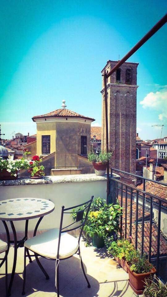 B&B La Terrazza Dei Miracoli Venedig Exterior foto